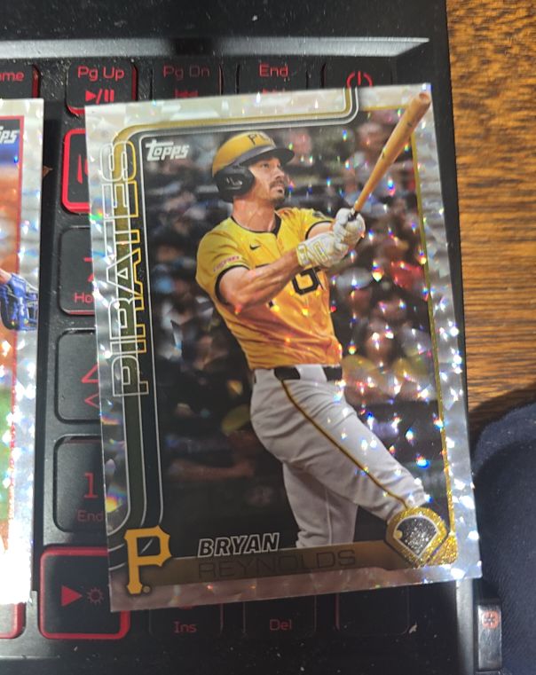 2025 Topps Series 2 #638 Bryan Reynolds — front