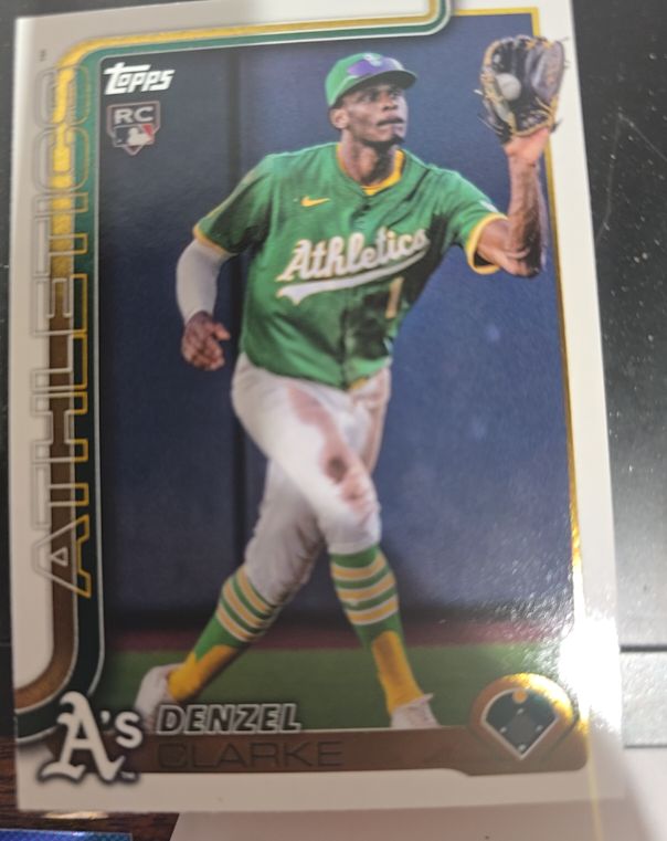 2025 Topps Update #US14 Denzel Clarke — front