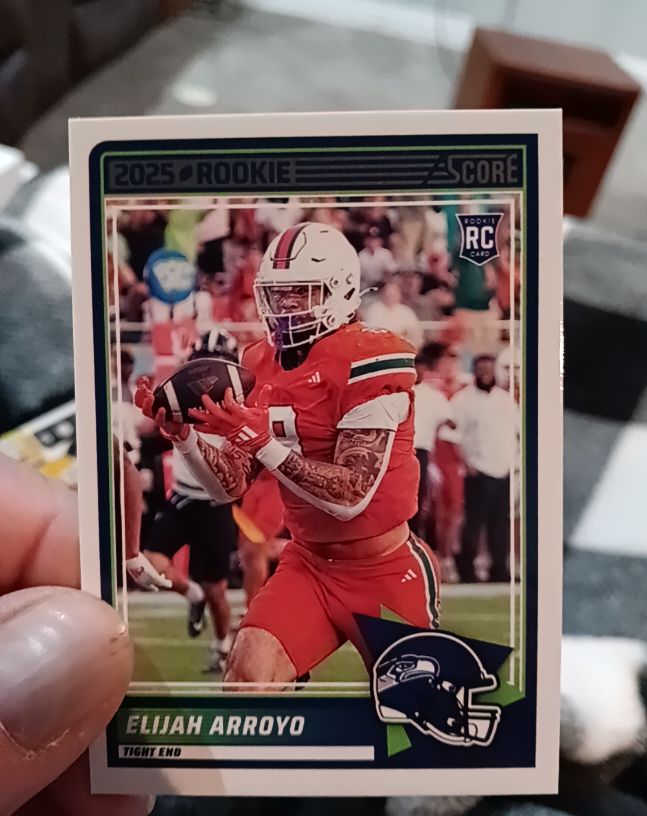 2025 Panini Score #50 Elijah Arroyo — front