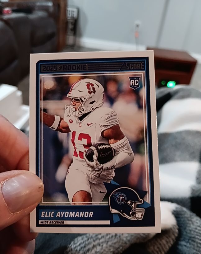 2025 Panini Score #5 Elic Ayomanor — front