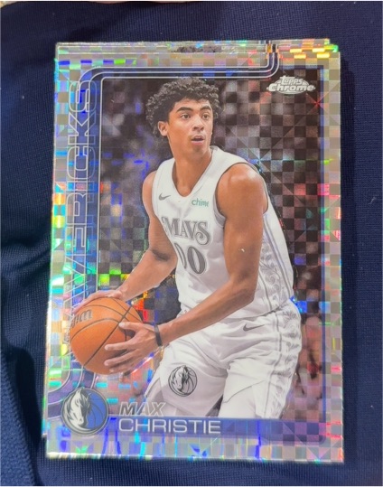 2025-26 Topps Chrome #33 Max Christie — front