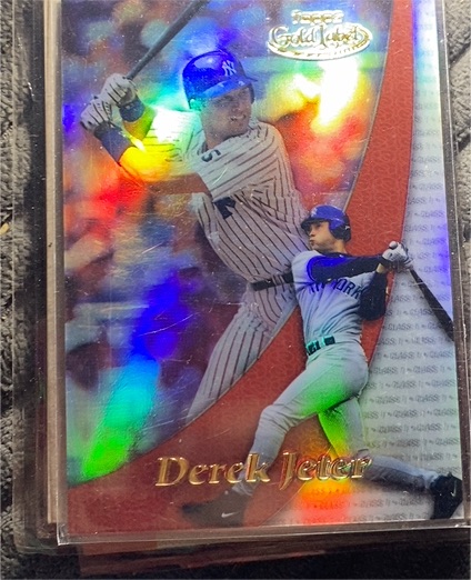 2000 Topps Gold Label Class 2 #22 Derek Jeter — front
