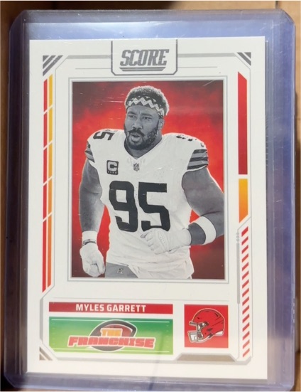2025 Panini Score #8 Myles Garrett The Franchise — front