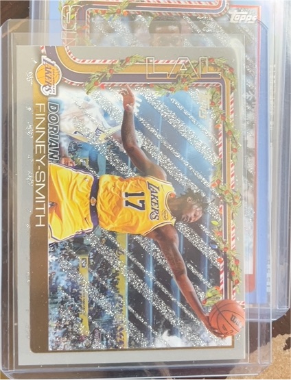 2025-26 Topps Holiday #H118 Dorian Finney-Smith — front