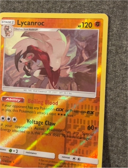 2019 Pokémon TCG Sun & Moon Cosmic Eclipse #124 Lycanroc — front