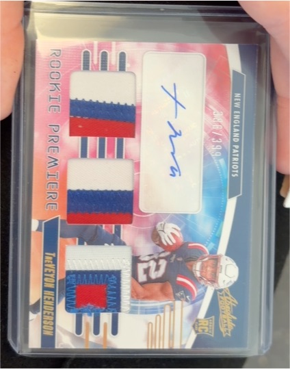 2025 Panini Absolute Rookie Premiere Materials Triple Patch Auto #RPM-TH Treveyon Henderson — front