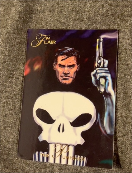 1994 Fleer Flair Marvel Universe #33 The Punisher — front