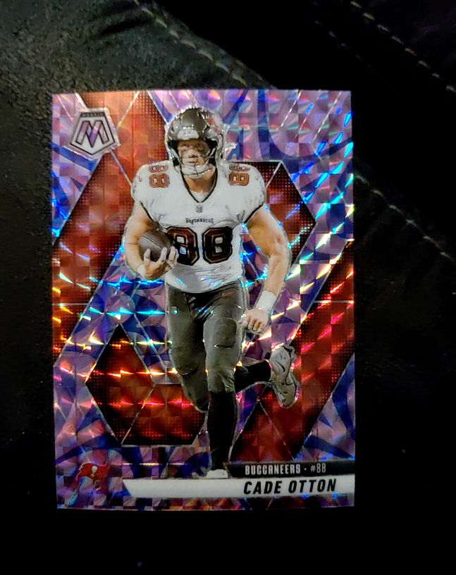2025 Panini Mosaic #211 Cade Otton — front