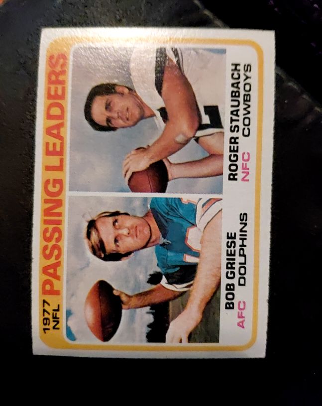 1978 Topps #331 1977 Passing Leaders Roger Staubach Bob Griese — front
