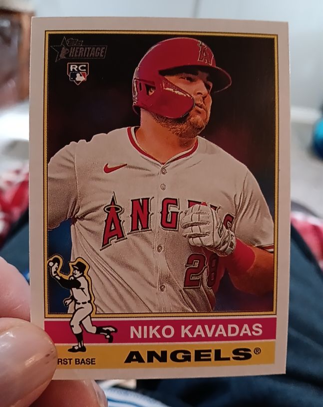 2025 Topps Heritage #320 Niko Kavadas — front