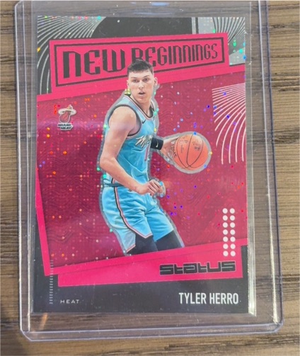 2019-20 Panini Status New Beginnings #28 Tyler Herro — front