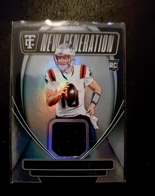 2024 Panini Totally Certified New Generation Jerseys Bo Nix #NGJ-BNX — front
