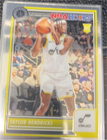 2023-24 Panini Hoops Premium Stock #222 Taylor Hendricks — front