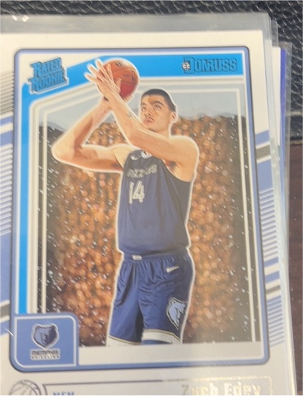 2024-25 Donruss #239 Zach Edey — front