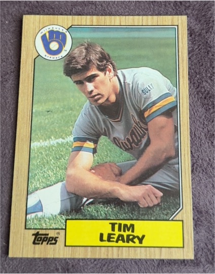 1987 Topps #32 Tim Leary — front