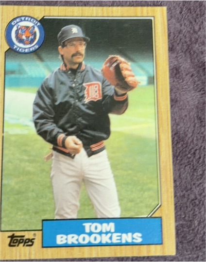 1987 Topps #713 Tom Brookens — front