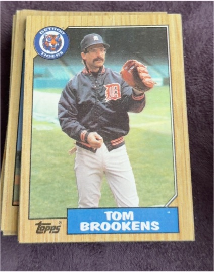 1987 Topps #713 Tom Brookens — front
