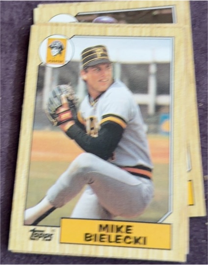 1987 Topps #394 Mike Bielecki — front