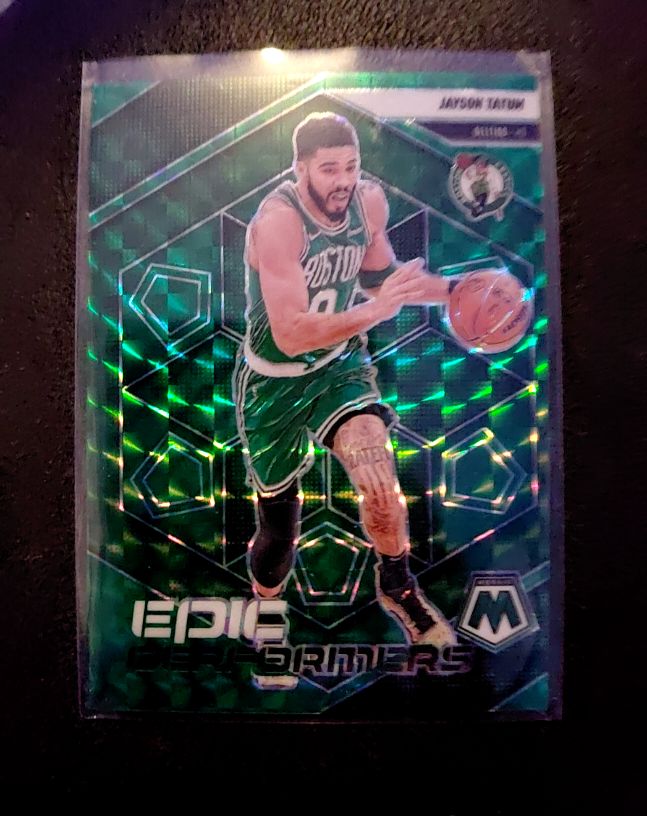2024-25 Panini Mosaic #4 Jayson Tatum Epic Performers Green Mosaic Prizm — front