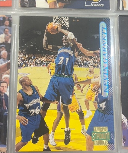 1996-97 Topps Stadium Club #177 Kevin Garnett — front