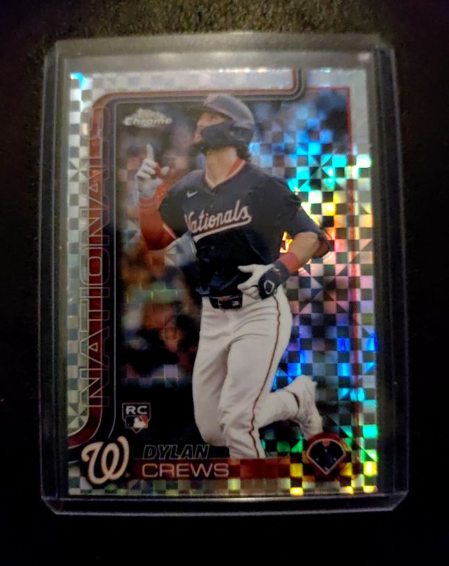 2025 Topps Chrome #146 Dylan Crews RC — front