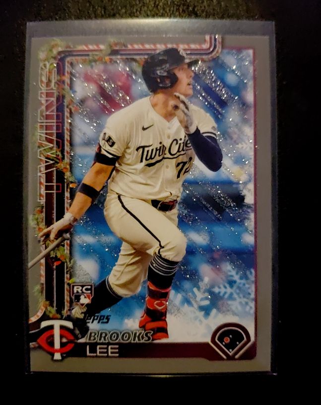 2025 Topps Holiday #H13 Brooks Lee — front