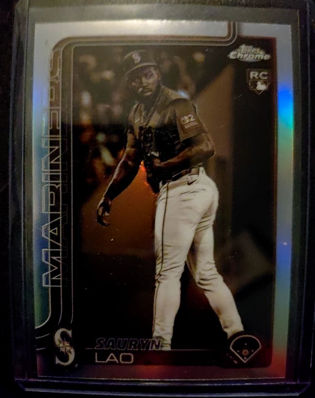 2025 Topps Chrome Update #USC198 Sauryn Lao — front