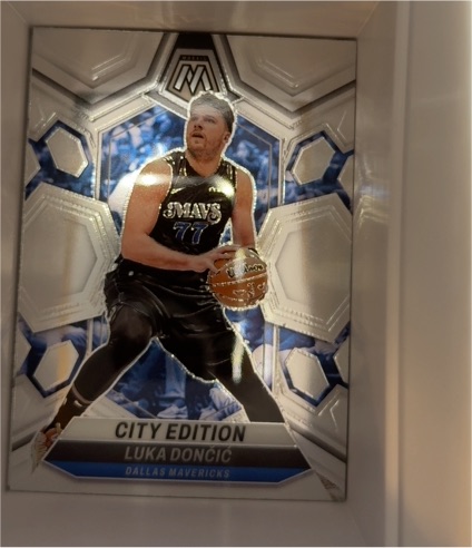 2023-24 Panini Mosaic #285 Luka Doncic City Edition — front