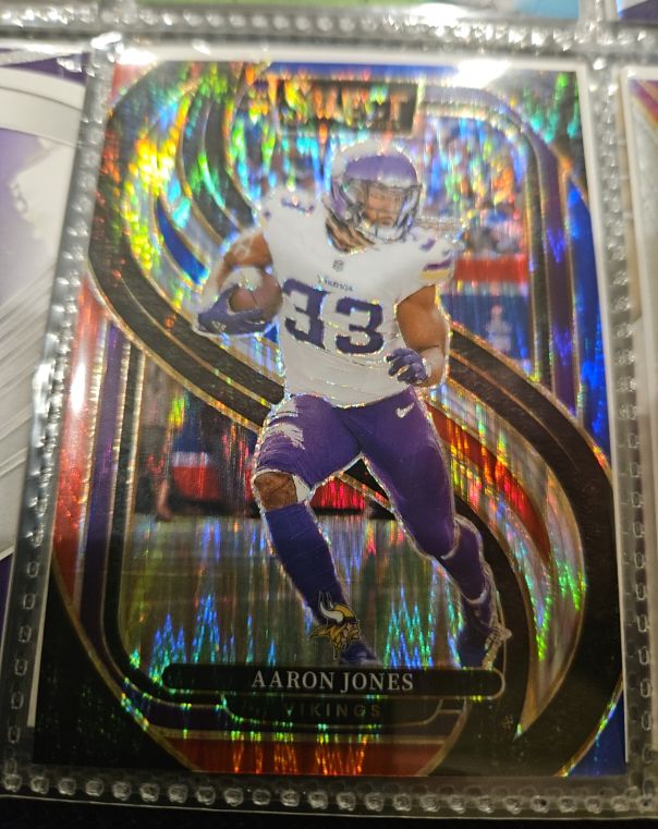 2024 Panini Select #102 Aaron Jones — front