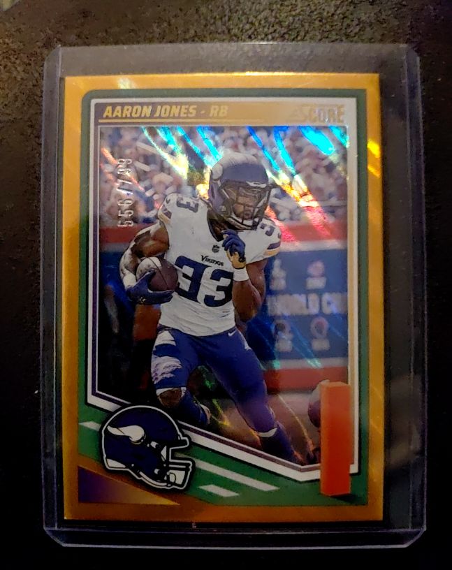 2025 Panini Score #260 Aaron Jones — front