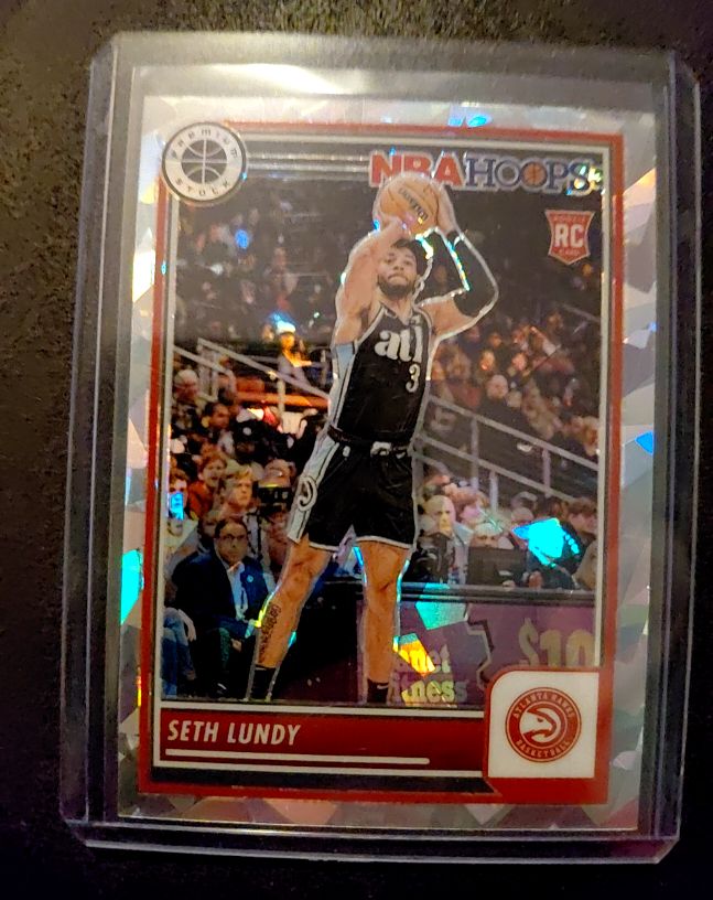 2023-24 Panini NBA Hoops Premium Stock #206 Seth Lundy — front