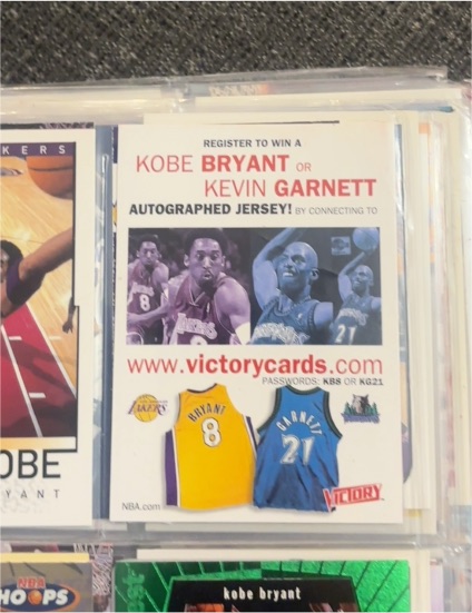 2000-01 Upper Deck Victory #NNO Kobe Bryant Kevin Garnett Promo Insert — front