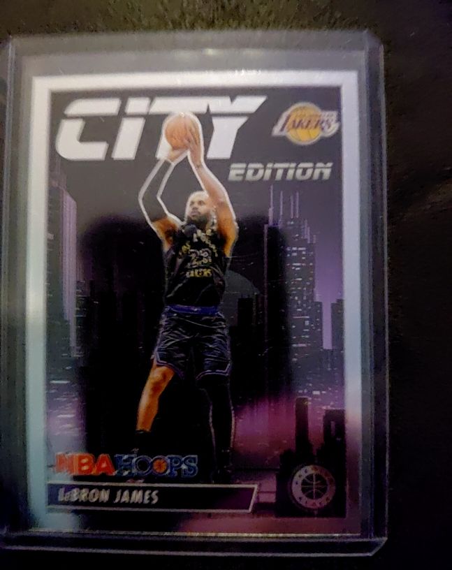 2023-24 Panini NBA Hoops Premium Stock City Edition #15 LeBron James — front