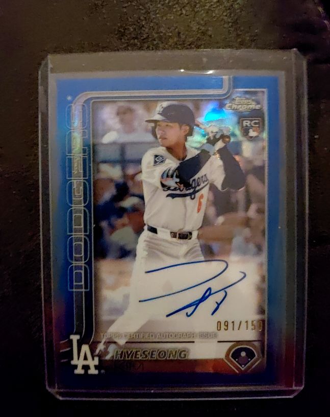 2025 Topps Chrome #152 Hyeseong Kim — front