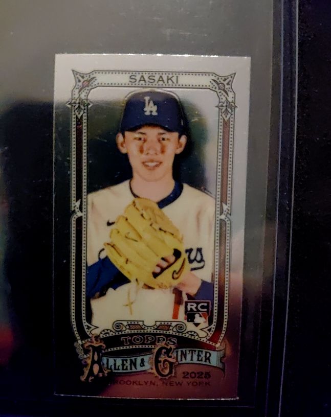 2025 Topps Allen & Ginter #92 Roki Sasaki — front