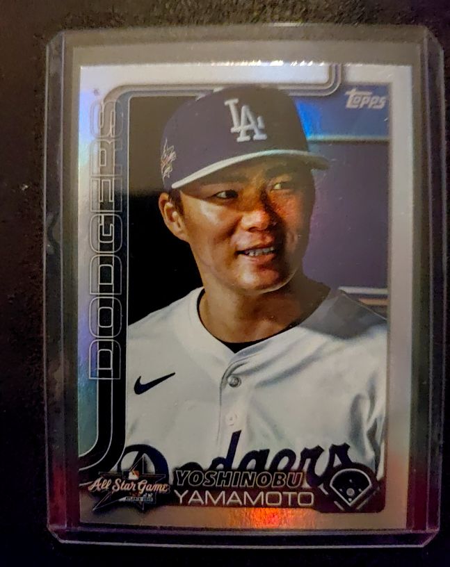 2025 Topps Update #ASG-32 Yoshinobu Yamamoto — front