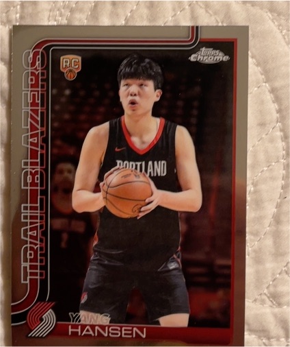 2025-26 Topps Chrome #266 Yang Hansen — front