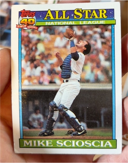 1991 Topps #404 Mike Scioscia — front