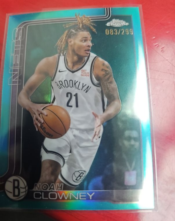 2025-26 Topps Chrome #23 Noah Clowney — front