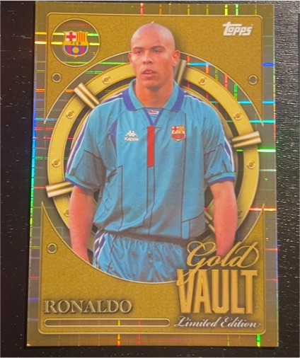 2025-26 Topps FC Barcelona Gold Vault #GV-9 Ronaldo — front