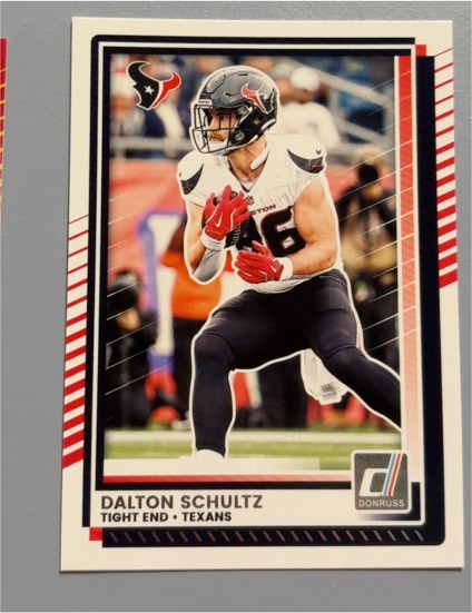 2025 Donruss #27 Dalton Schultz — front