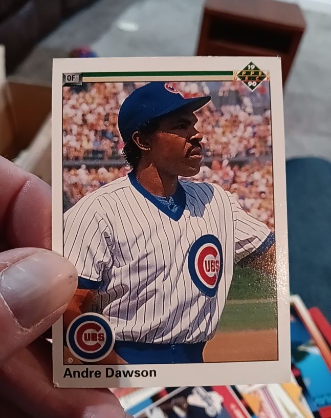 1990 Upper Deck #19 Andre Dawson — front