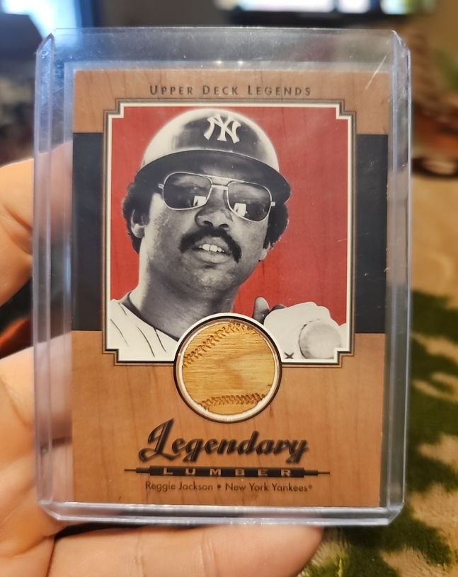 2001 Upper Deck Legends Legendary Lumber #L-RJA Reggie Jackson — front