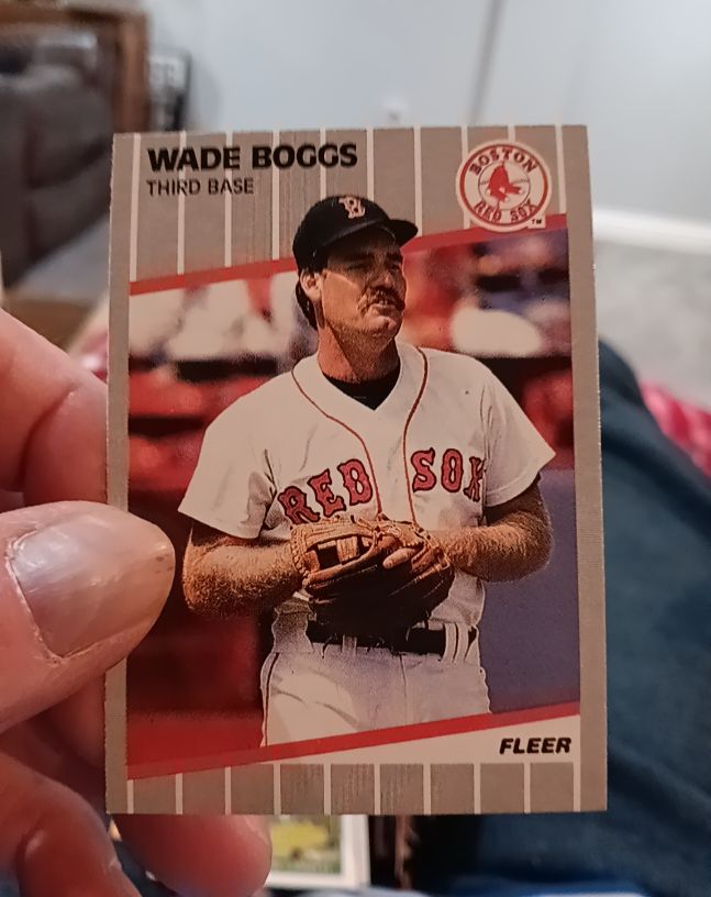 1989 Fleer #81 Wade Boggs — front