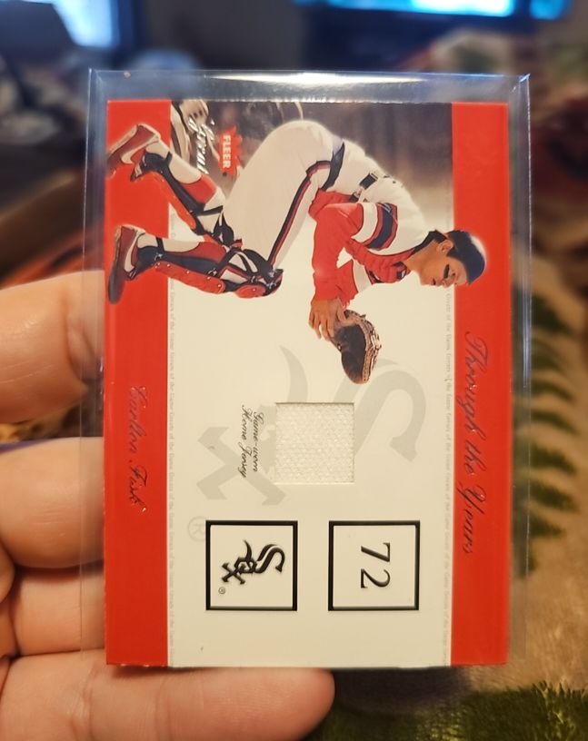 2002 Fleer Greats of the Game Through the Years #72 Carlton Fisk — front