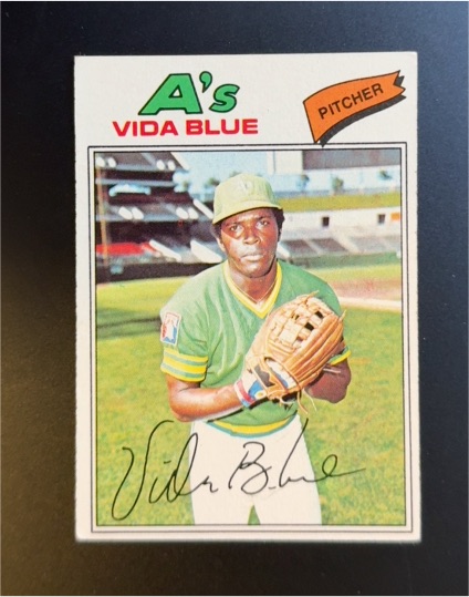1977 Topps #230 Vida Blue — front