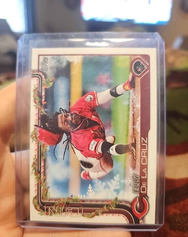 2025 Topps Holiday #H97 Elly De La Cruz — front