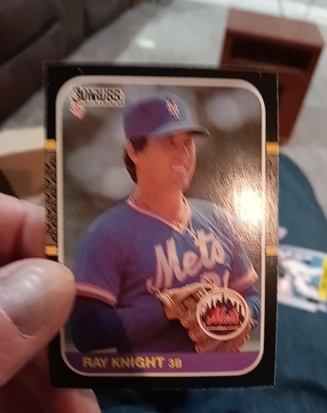 1987 Donruss #586 Ray Knight — front