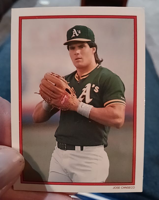 1990 Topps #31 Jose Canseco — front