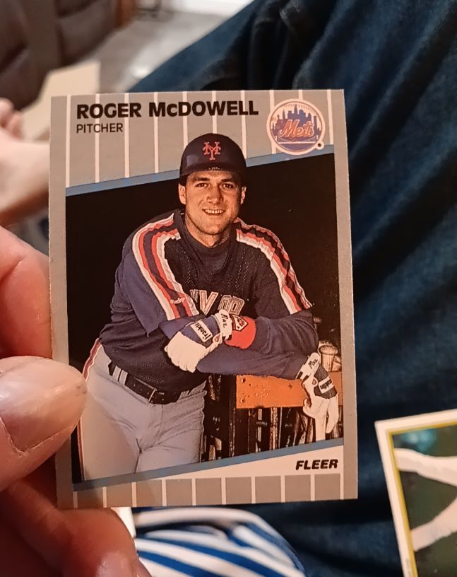 1989 Fleer #43 Roger McDowell — front